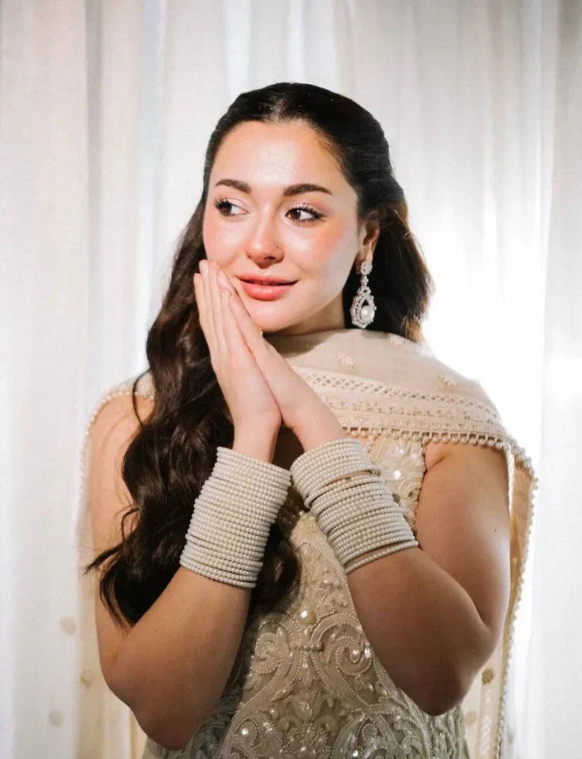Hania's Viral Pearl Beaded Bangles