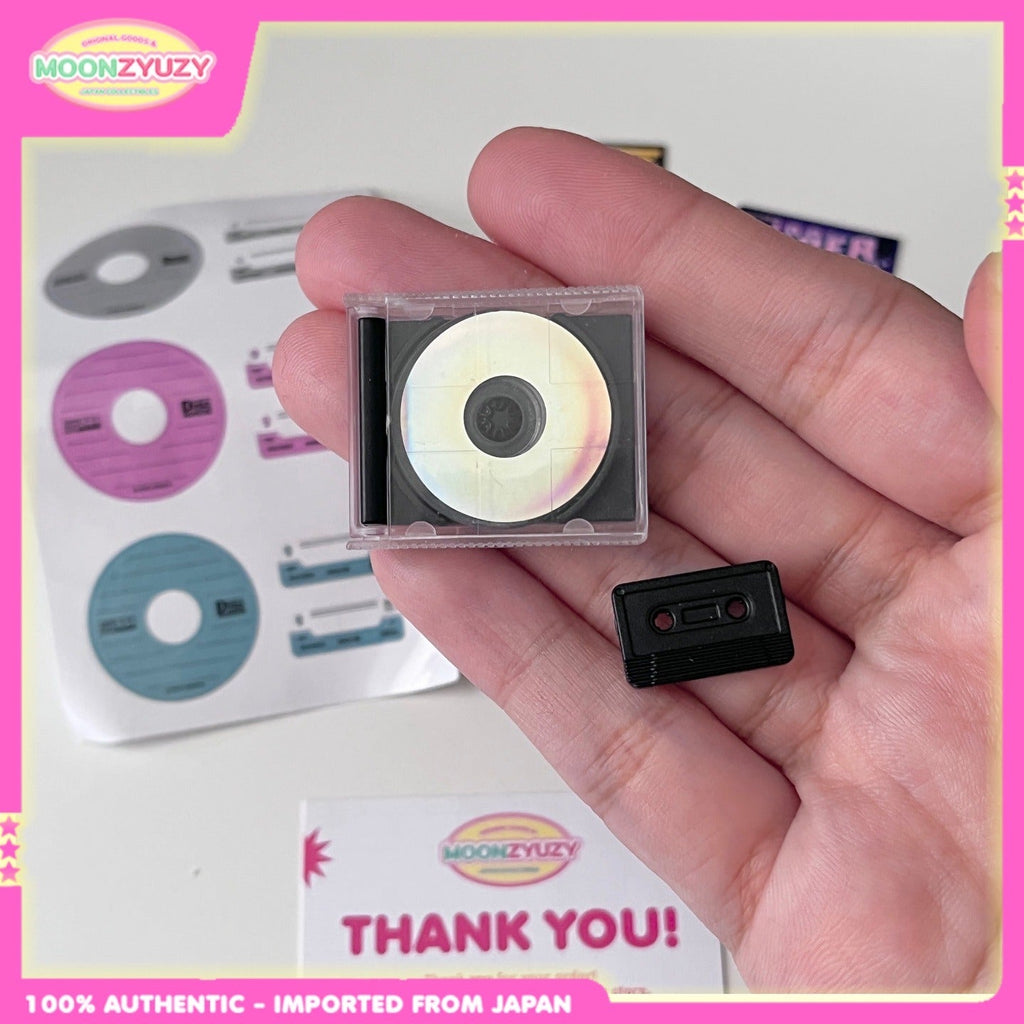 Retro Mini CD Boombox – Retractable Pocket Player